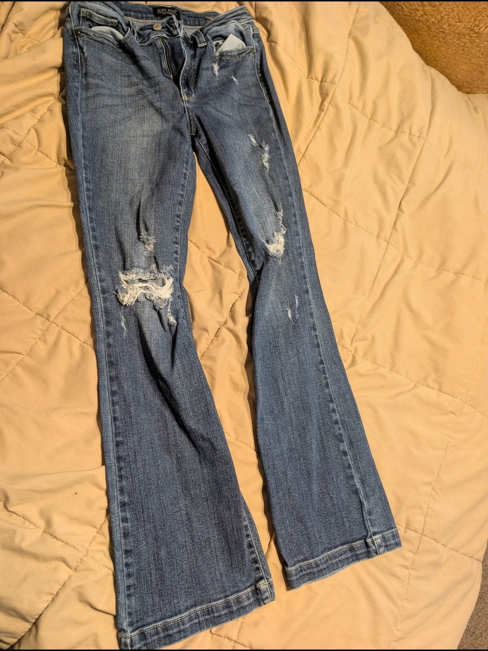 Judy Blue Medium Blue Distressed Flare size 5/27
